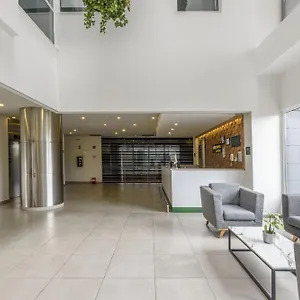 Express Junior By Marriott Aeropuerto Bogota